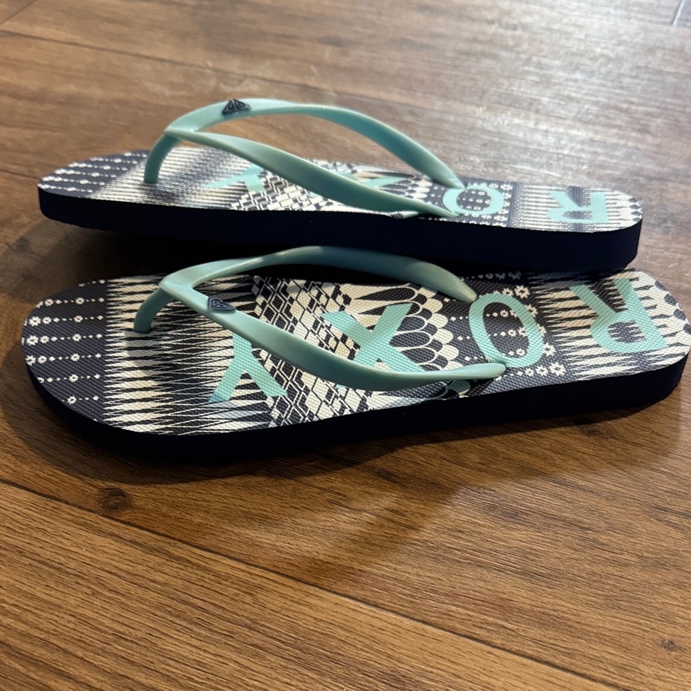 Roxy Women's Black and Aqua Sandals - Picture 2 of 3